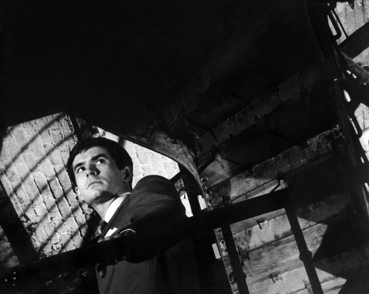 Ein alleinstehender Bankangestellter: Kafkas Josef K. (Anthony Perkins) in Orson Welles' „Der Proceß“-Verfilmung&nbsp;von 1962.