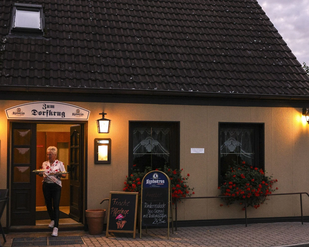  Blick auf eine brandenburgische Gaststätte