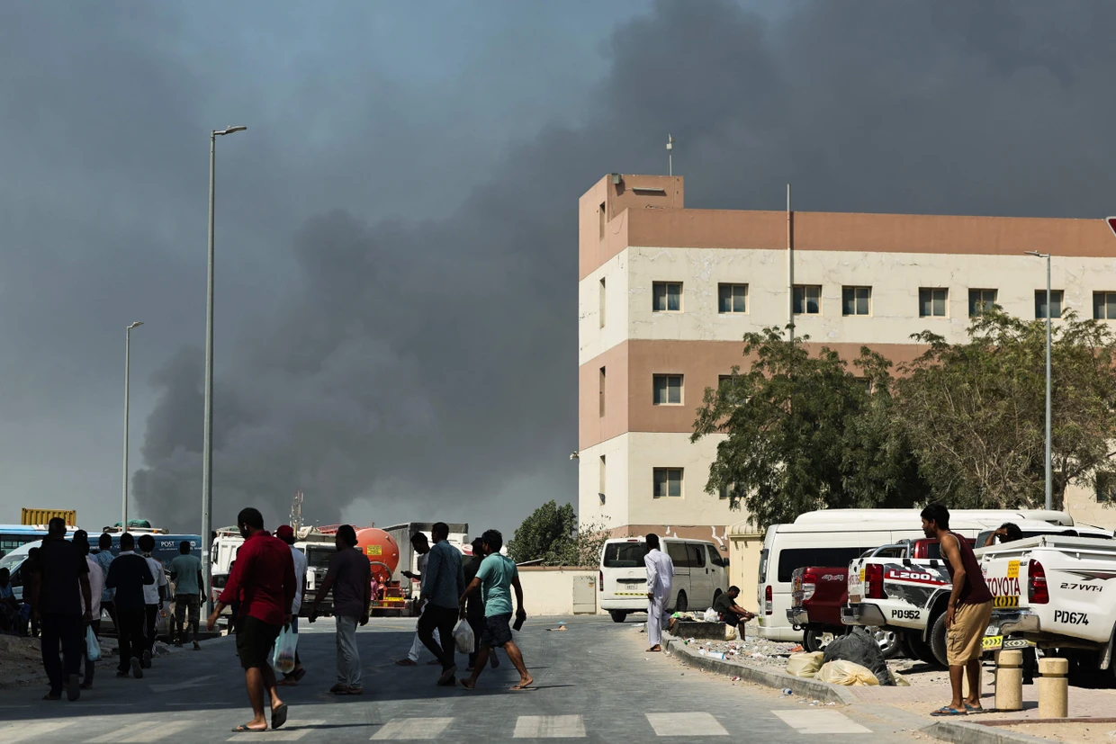Bombeneinschläge am Hafengebiet Jebel Ali, Dubai am 1. März 2026.