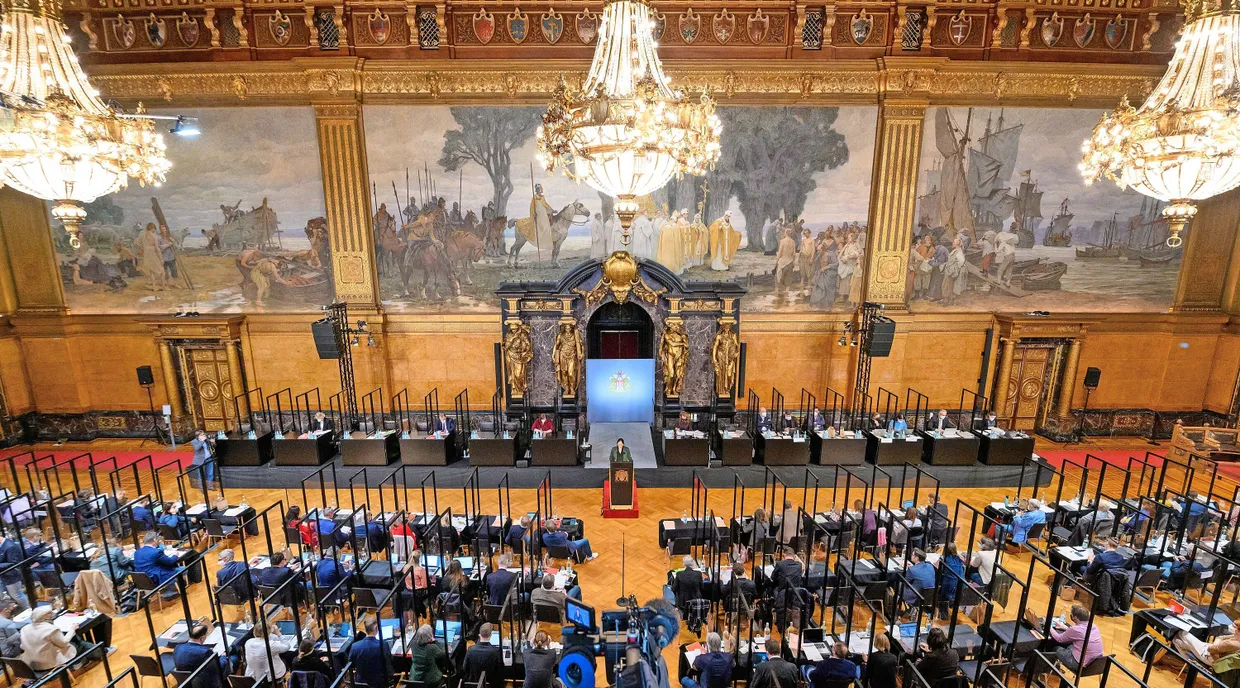 Im großen Festsaal des Rathauses: Das Landesparlament erklärt Hamburg am Mittwoch zum Hotspot.