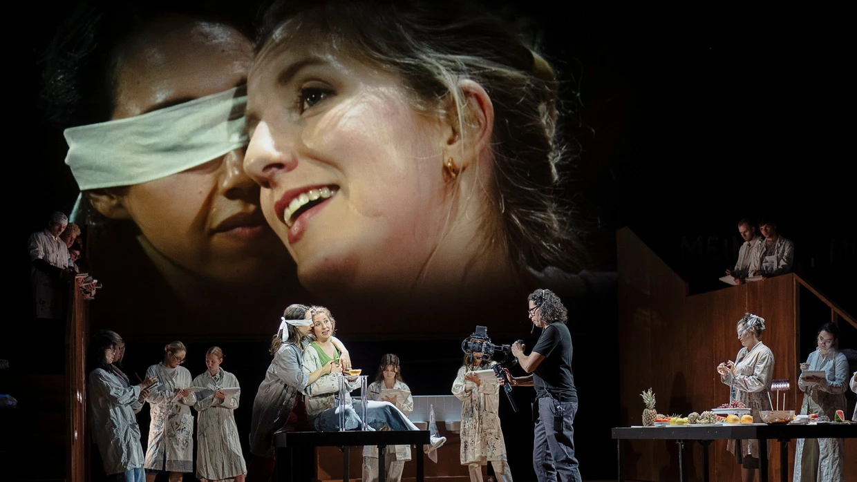 Geeigneter Stoff: Mozarts Oper wird im Staatstheater Wiesbaden zum psychologischen Experiment.