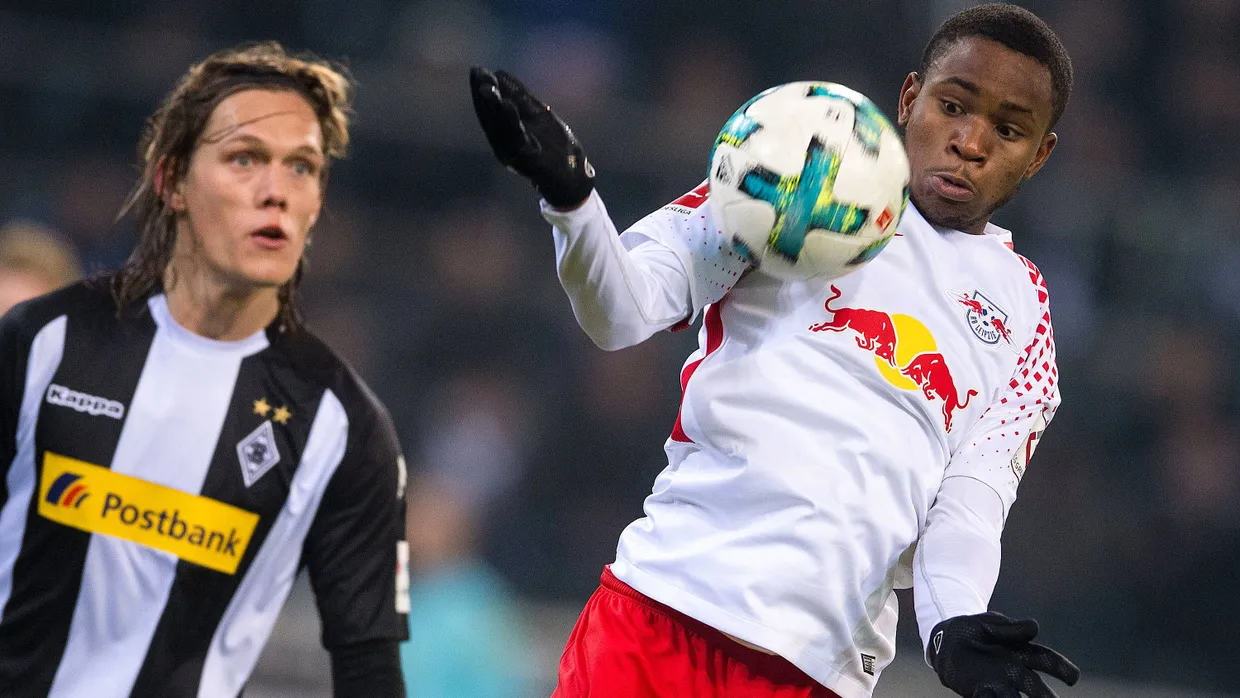 Erstes Spiel, erstes Tor und gleich die Entscheidung: Matchwinner Ademola Lookman (rechts).