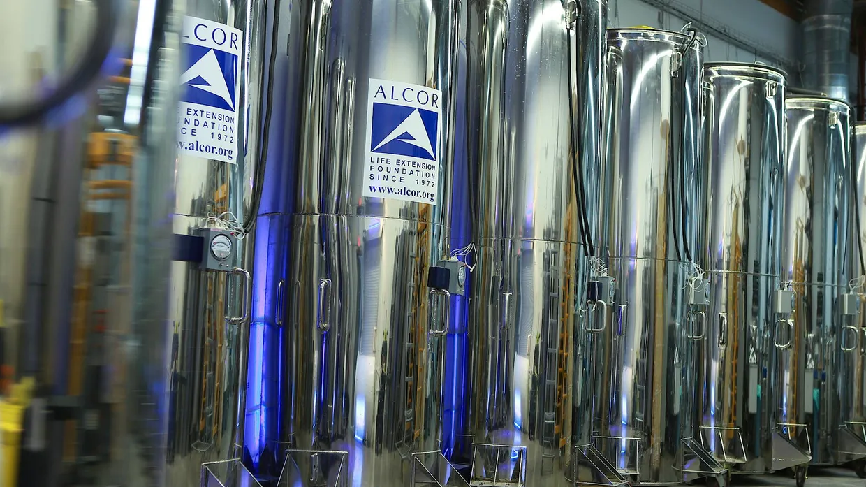 Warten auf die Wiederbelebung: Tanks eines Kryonik-Anbieters