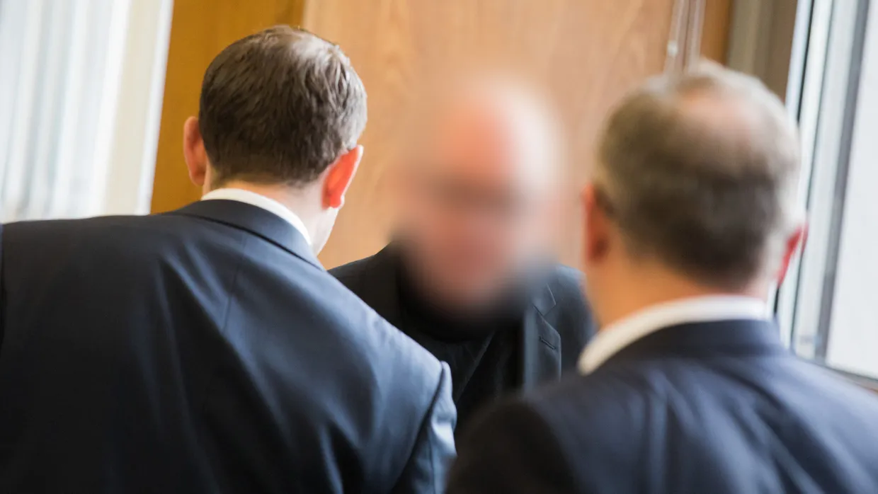 Der verurteilte Apotheker im November 2017 vor dem Landgericht in Essen