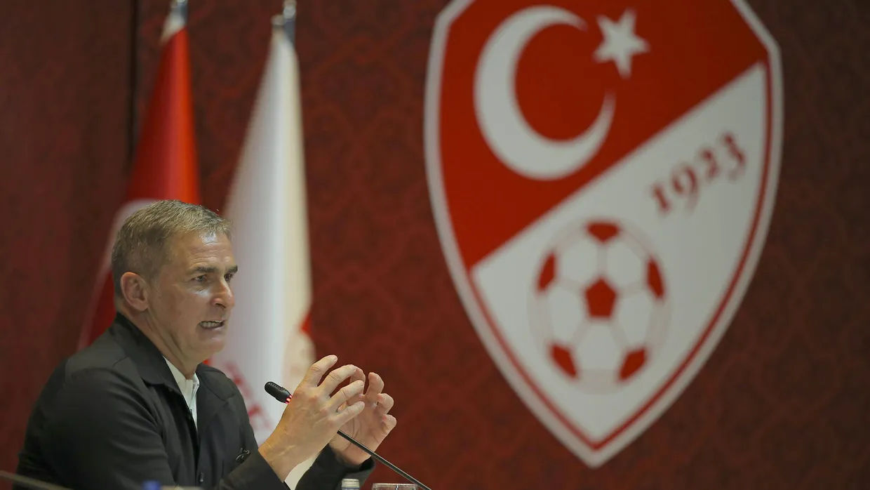 Stefan Kuntz stürmte einst bei Besiktas, jetzt wird er Nationalcoach in der Türkei.