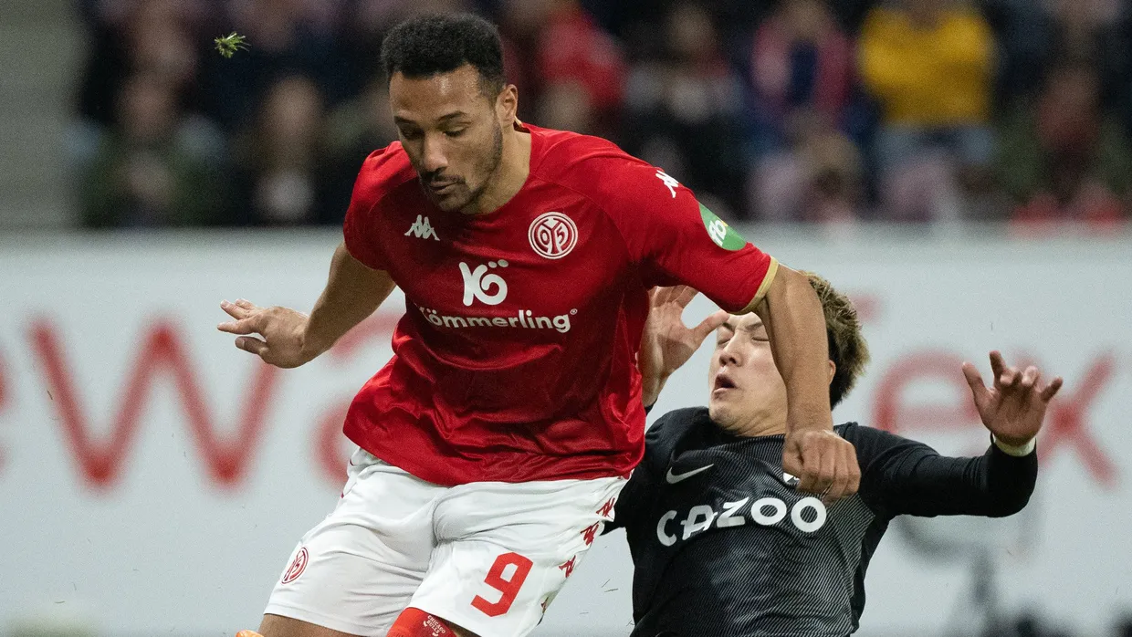 Karim Onisiwo gleicht das Spiel kurz vor dem Schlusspfiff aus.