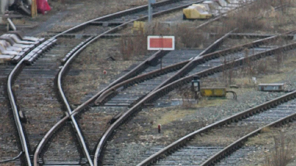 Alles im Plan? Die Politik träumt von der Verdoppelung der Bahnkunden, doch wächst die Nachfrage gerade dort, wo die Schienenkapazität schon am Limit ist.