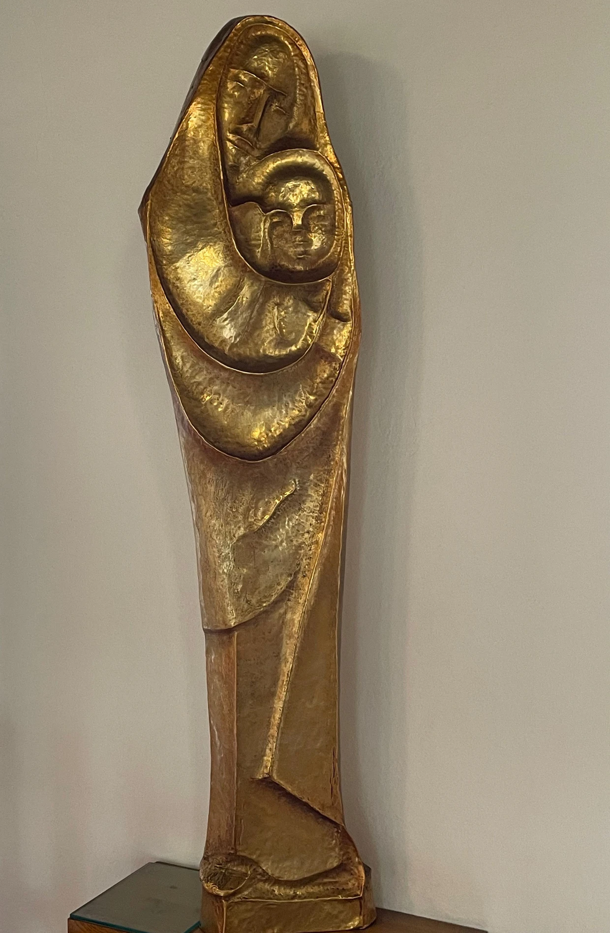 Elly-Viola Nahmmacher - Madonna mit Kind, Holz mit eloxiertem Aluminium, 1961