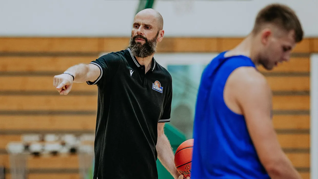 Frisch ans Werk: Skyliners-Trainer Geert Hammink