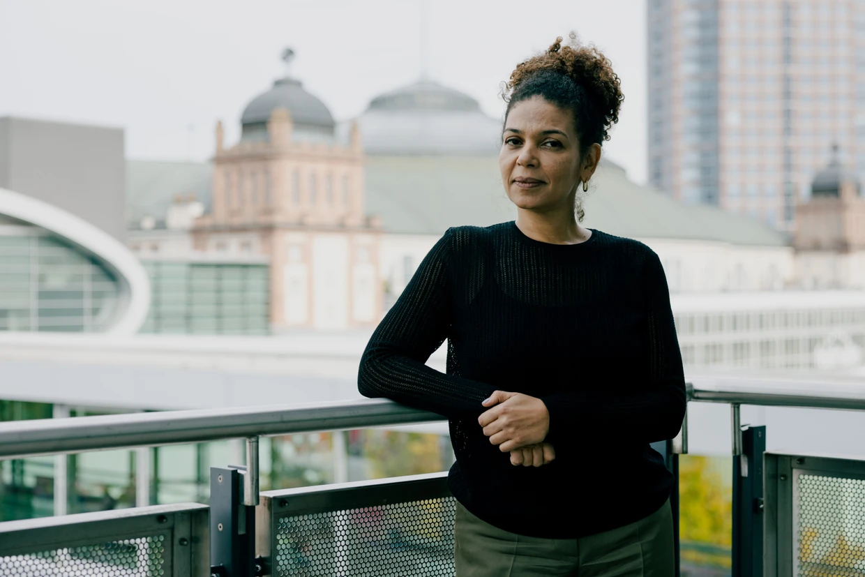 Die Schriftstellerin Jackie Thomae