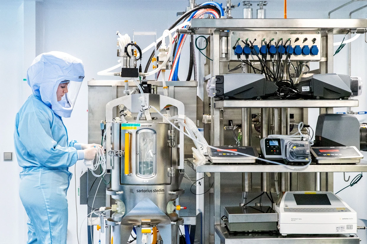 Investiert: Die Produktion des Impfstoffs fand unter anderem im hessischen Marburg statt.