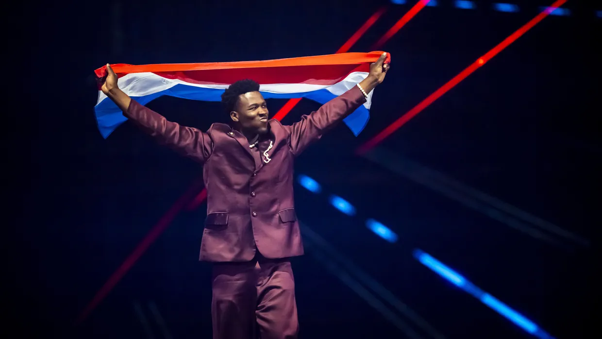 Der bisher letzte Teilnehmer: Im Mai 2025 trat Claude für die Niederlande mit seinem Lied „C’est la vie“ beim 69. Eurovision Song Contest in Basel an.