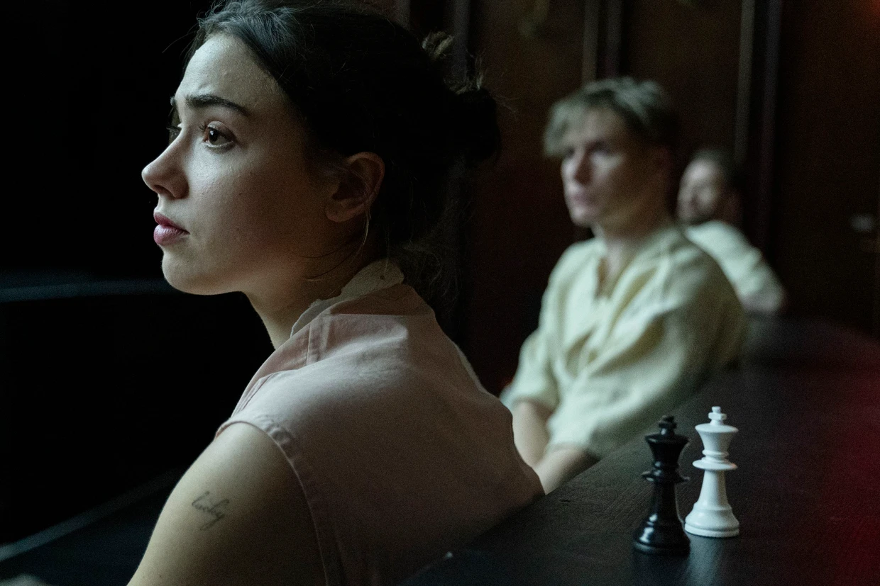 Mara Romei und Victor IJdens in  Bochum