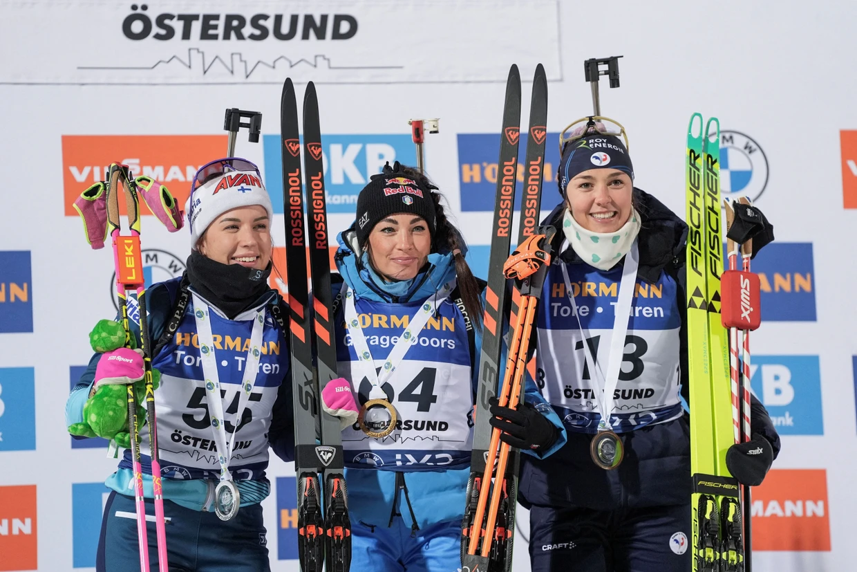 “Doro” and the rascals: Sonja Leinamo, Dorothea Wierer and Camille Bened (from left to right)