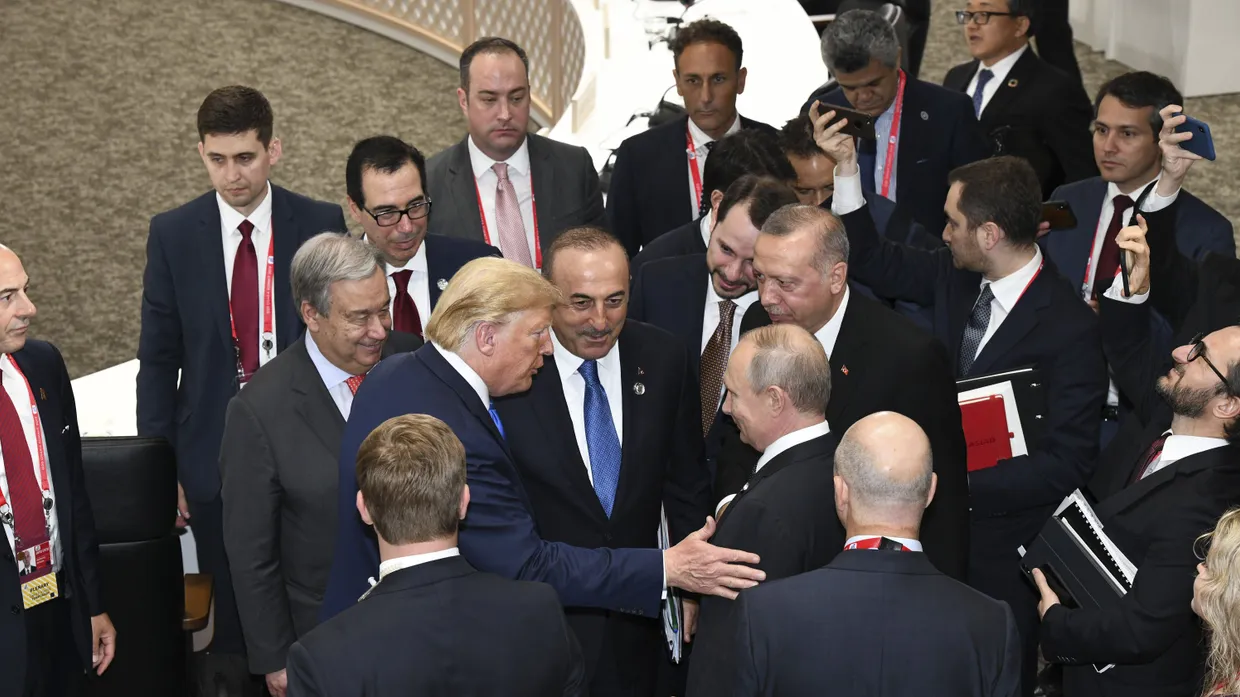 Der damalige US-Präsident Donald Trump bei dem G-20-Gipfel in Japan 2019 neben Russlands Präsident Wladimir Putin