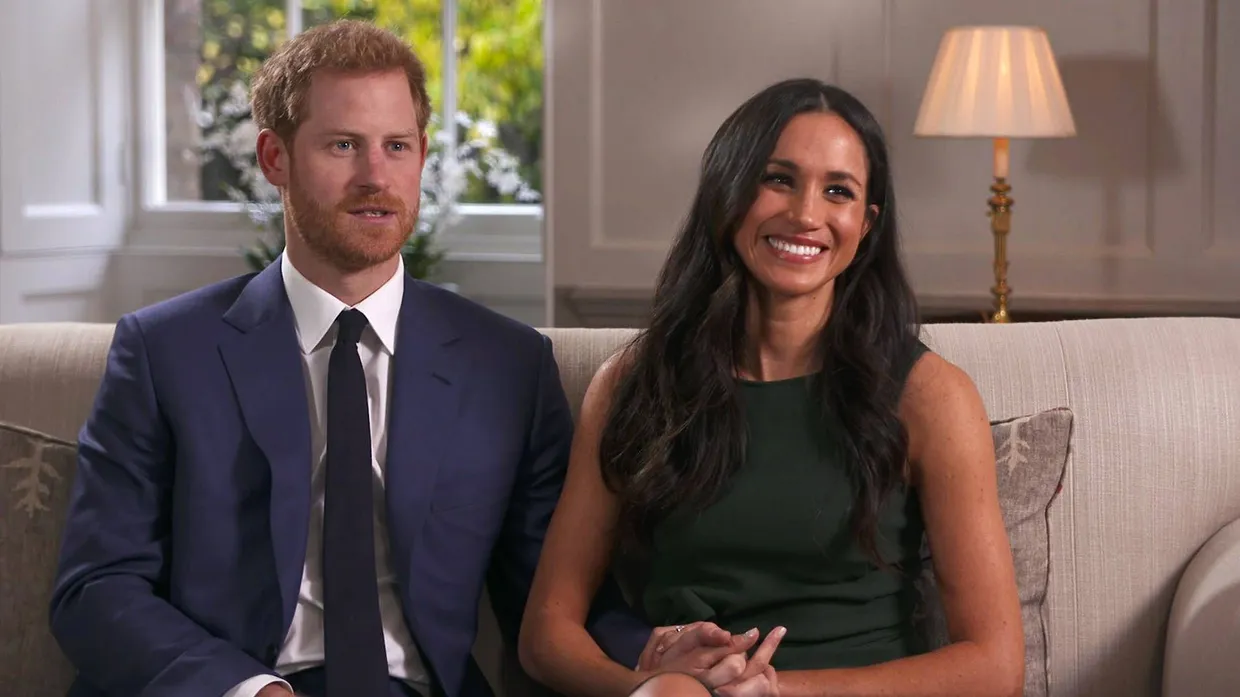 Verliebt und verlobt: Prinz Harry und Meghan Markle beim Interview in London