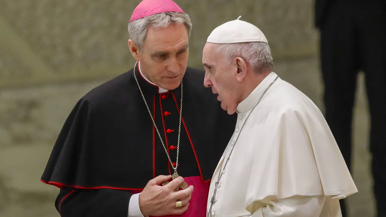 Georg Gänswein und Papst Franziskus im Januar im Vatikan