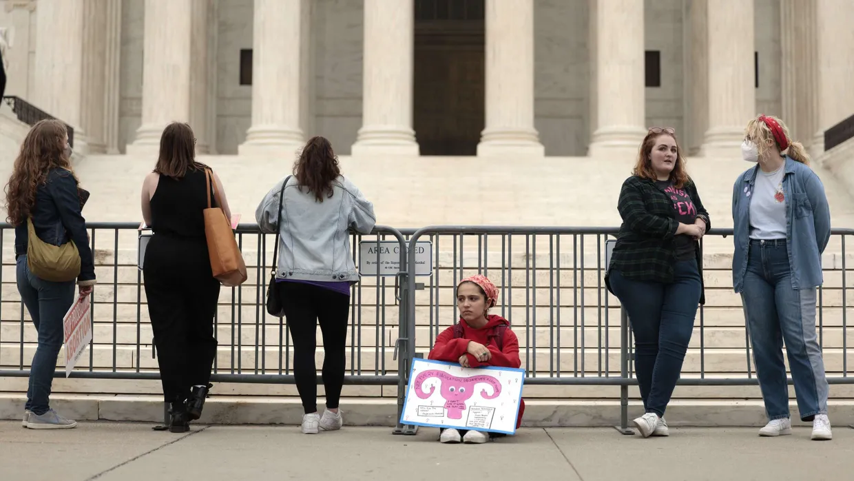 Frauen demonstrieren vor dem Supreme Court gegen die Verschärfung des Abtreibungsrecht
