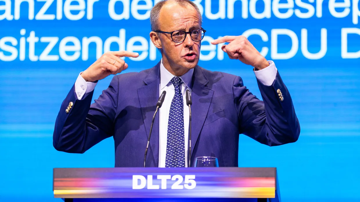 In der Defensive: Friedrich Merz (CDU) spricht beim Deutschlandtag der Jungen Union