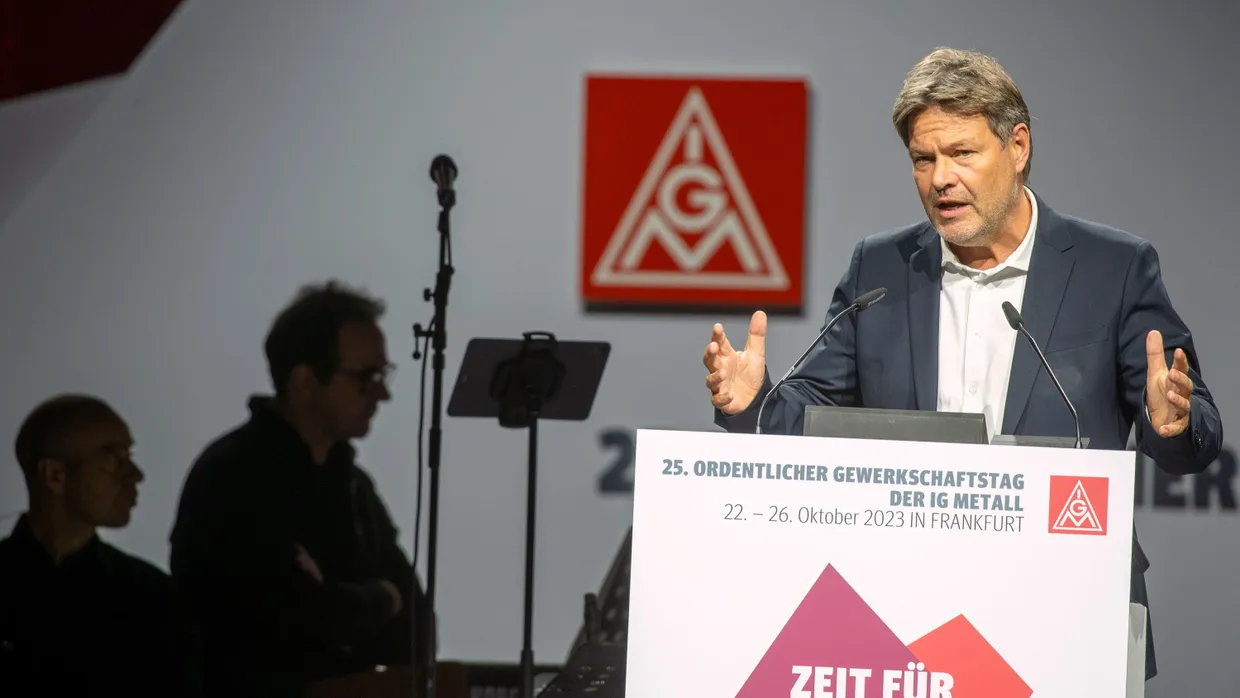 Redner auf dem Gewerkschaftstag: Bundeswirtschaftsminister Robert Habeck (Grüne)