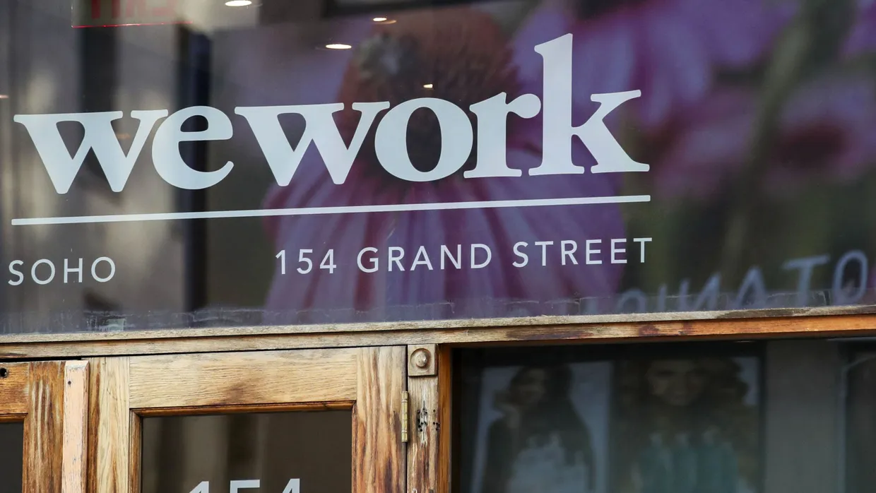 Eingang des Büroraum-Anbieters WeWork in New York