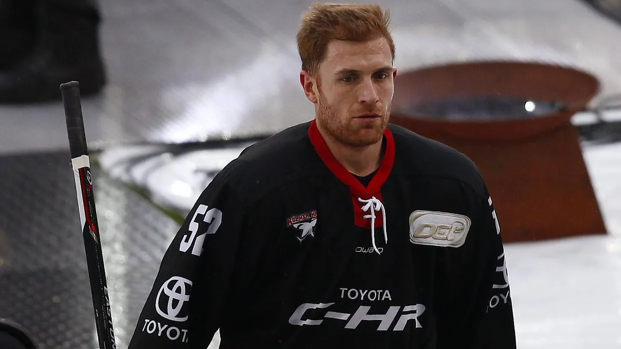 Wird dem Profisport länger fehlen: Eishockey-Spieler Alexander Sulzer, hier im Trikot der Kölner Haie im Januar 2019