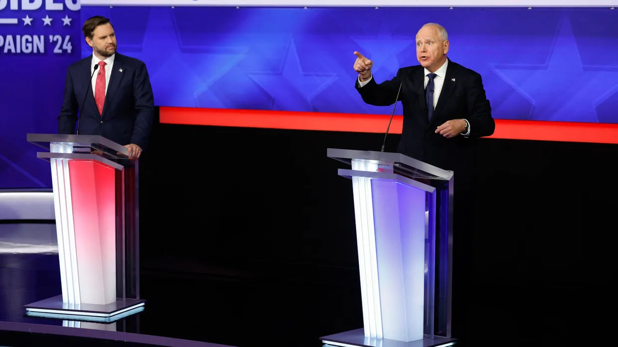 Ein letzter Wahlkampf-Höhepunkt? J. D. Vance (links) und Tim Walz in der TV-Debatte im Sender CBS