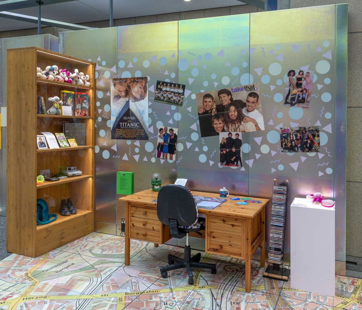 Pósteres del Titanic y ratones Diddl: una habitación infantil en los años 90