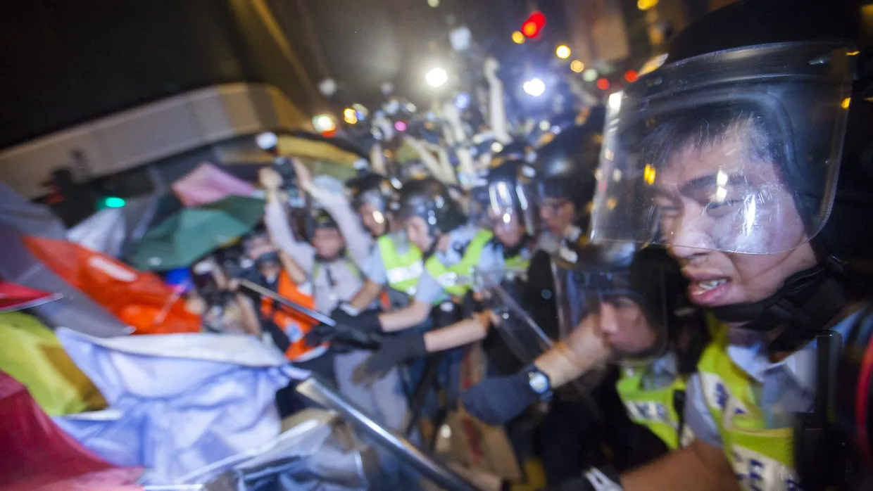 In Hongkong prallten Sicherheitskräfte und Aktivisten aufeinander
