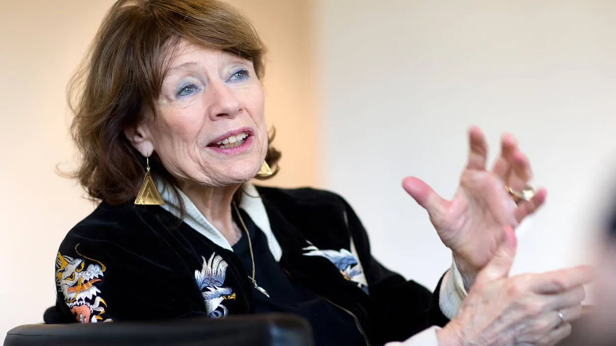 Wenn sie ein Stück Stoff sieht, weiß sie sofort, was daraus wird: Kostümbildnerin Barbara Baum