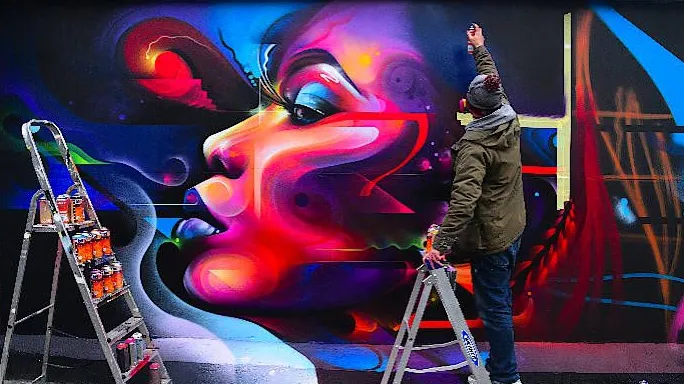 Molotow wirbt damit, dass die Sprühdosen besonders leise sind.