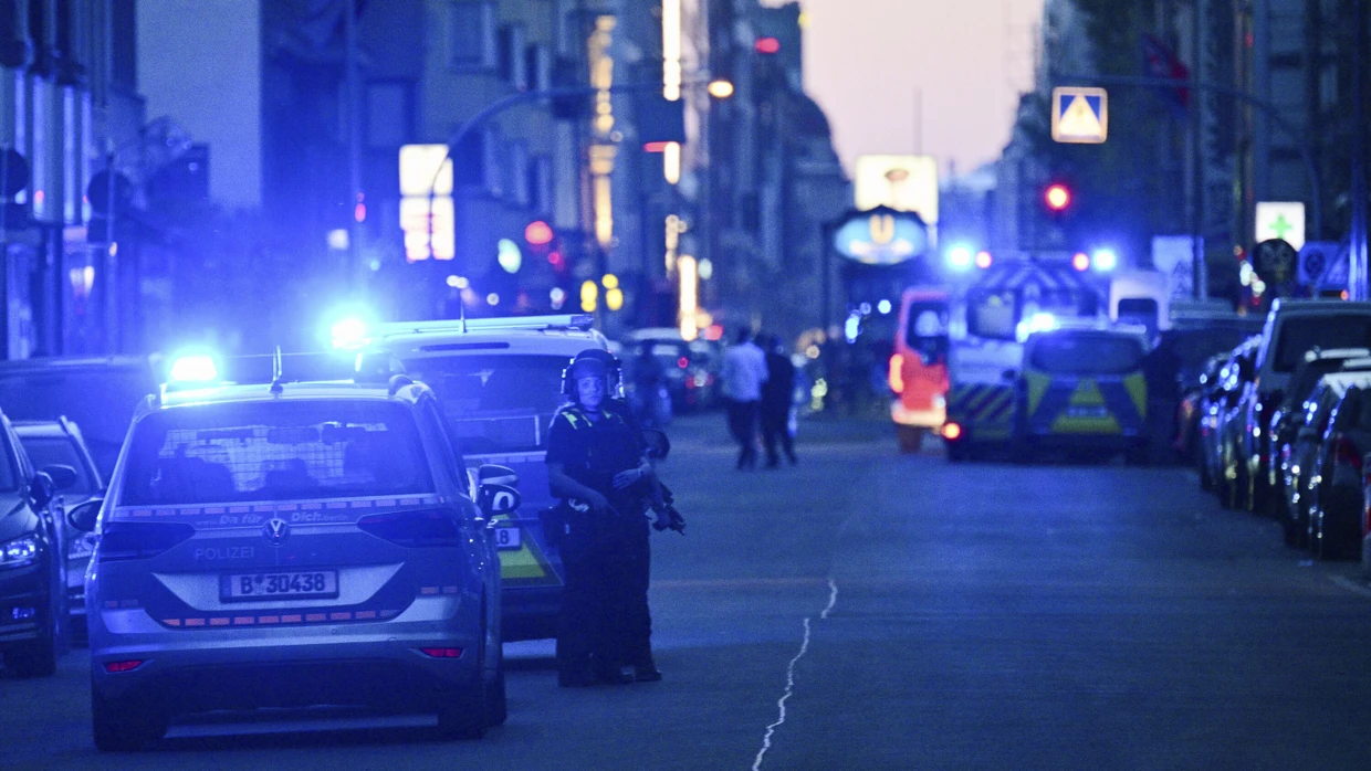 Immer wieder fallen Schüsse in Berlin: Einsatz auf der Friedrichstraße im Mai 2025