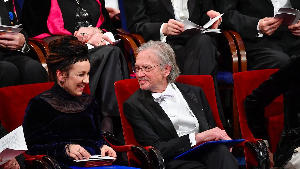 Peter Handke und Olga Tukarczuk bei der Vergabe des Literaturnobelpreises in Stockholm.