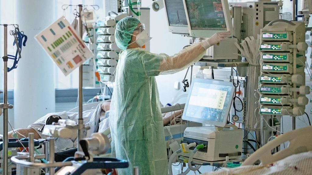 Beatmung bei Corona: Wann ist eine Intubation unvermeidlich? | FAZ