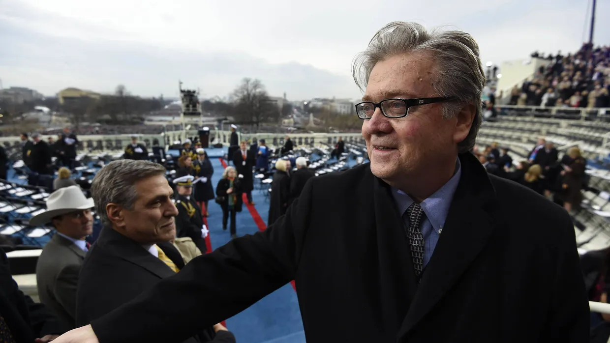 Der ehemals wichtigste Berater von Donald Trump, Steve Bannon, arbeitet jetzt gegen seinen früheren Chef.
