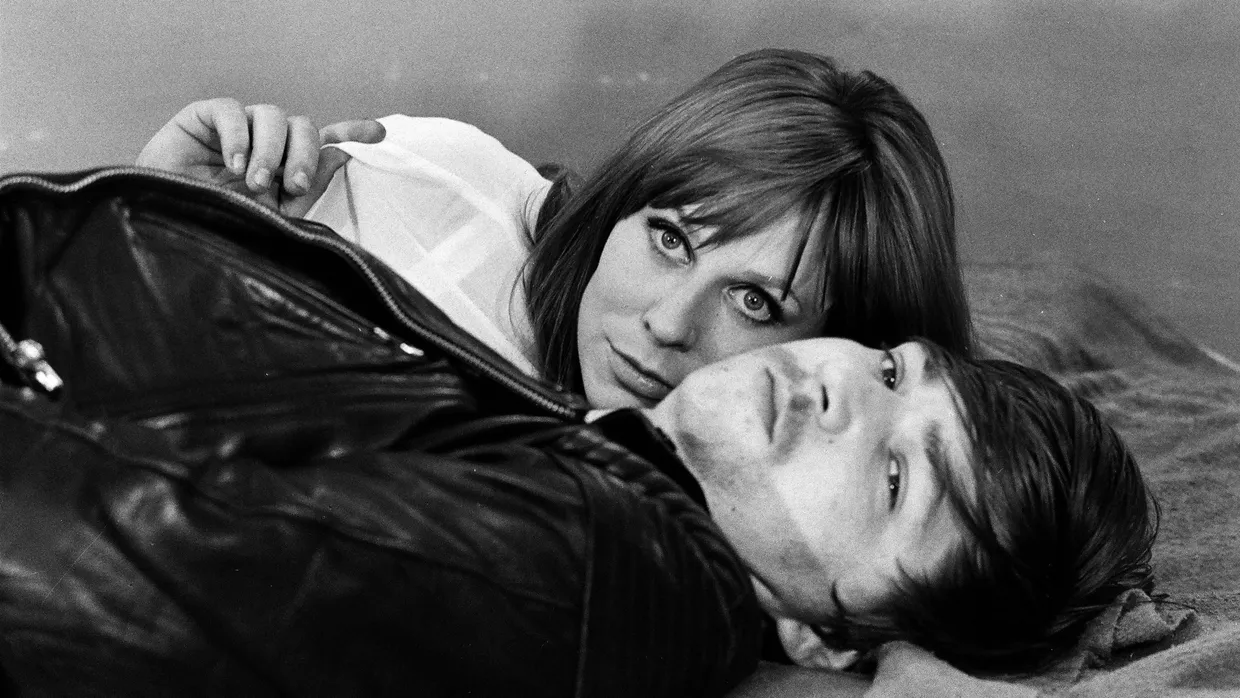 Rainer Werner Fassbinder (hier zusammen mit Margarethe von Trotta) war erst 24, als er die Rolle des Baal spielte.