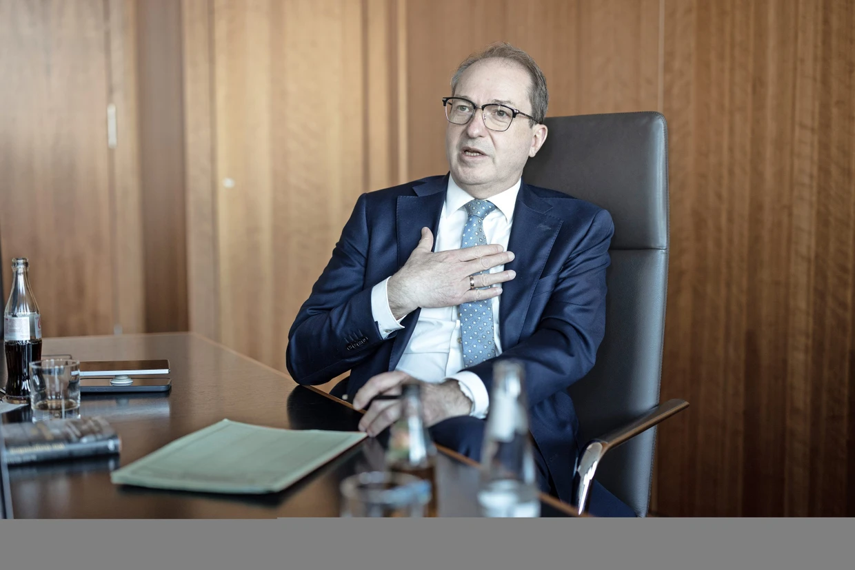 Dobrindt en conversación