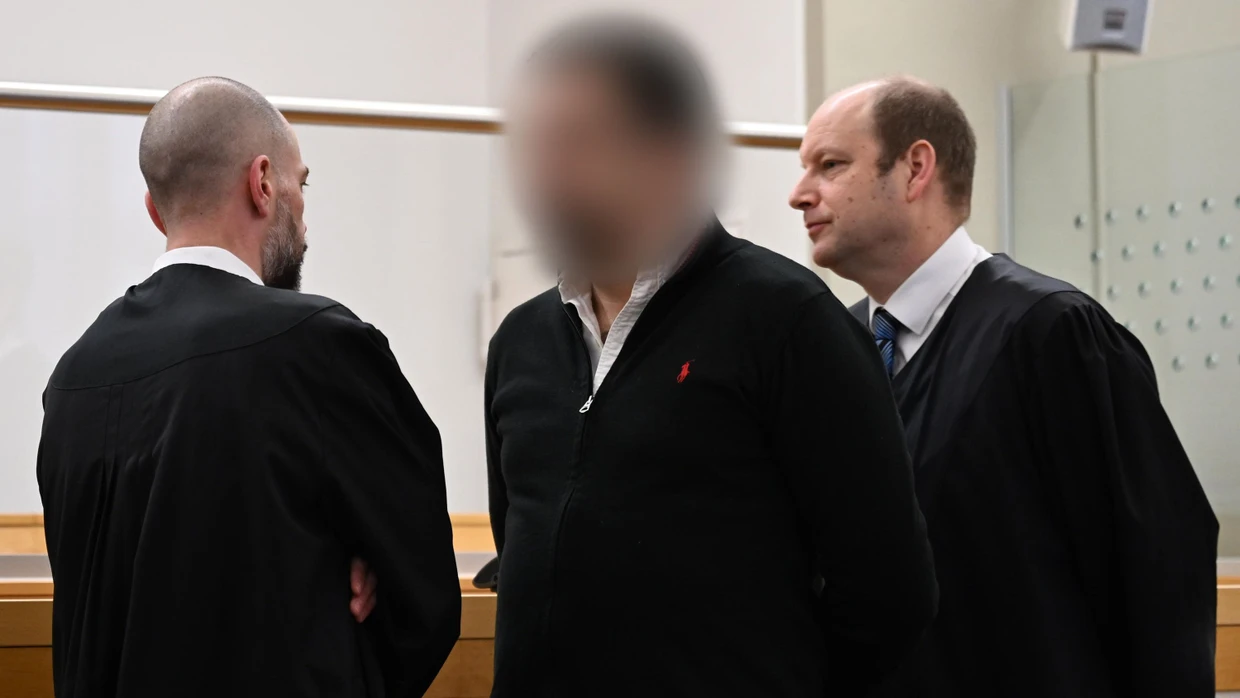 The defendant in the courtroom of the Hanover Regional Court on Tuesday