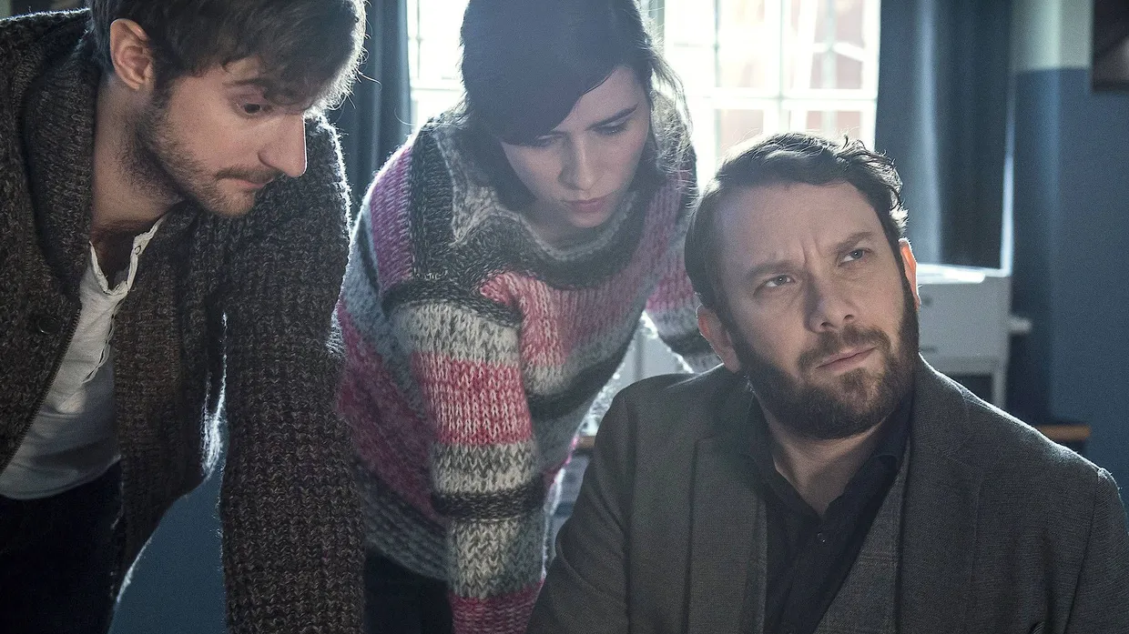 Dreigestirn: Kira Dorn (Nora Tschirner) und Lessing (Christian Ulmen) mit dem Kollegen Tobi (Fridolin Sandmayer, links).