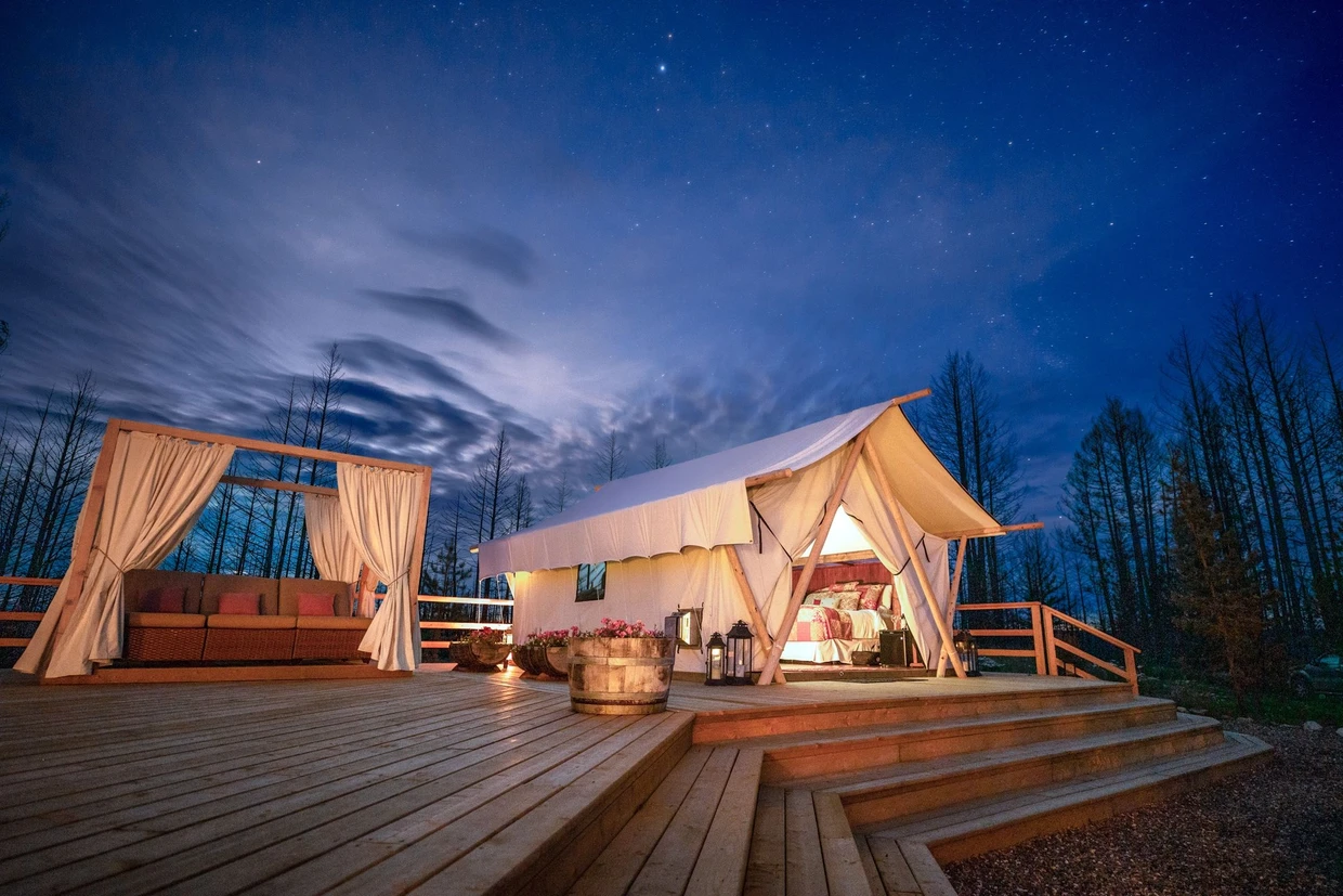 Zelt mit Aussicht - auch in den Himmel.