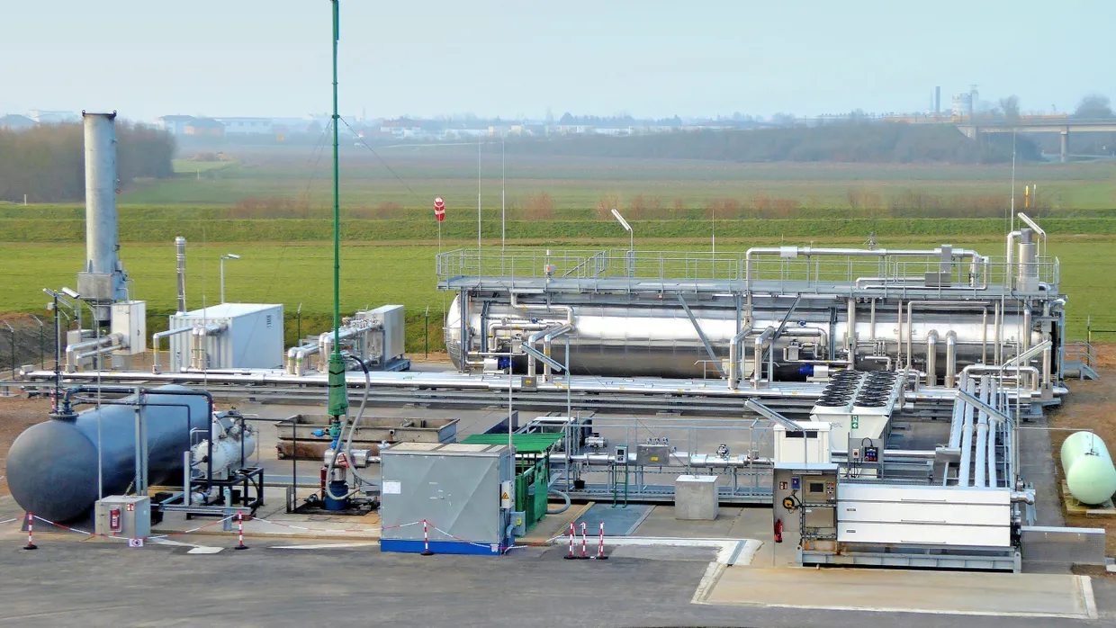 Vollautomatisch: Mit dieser Anlage in Stockstadt fördert Rhein Petroleum hessisches Öl.