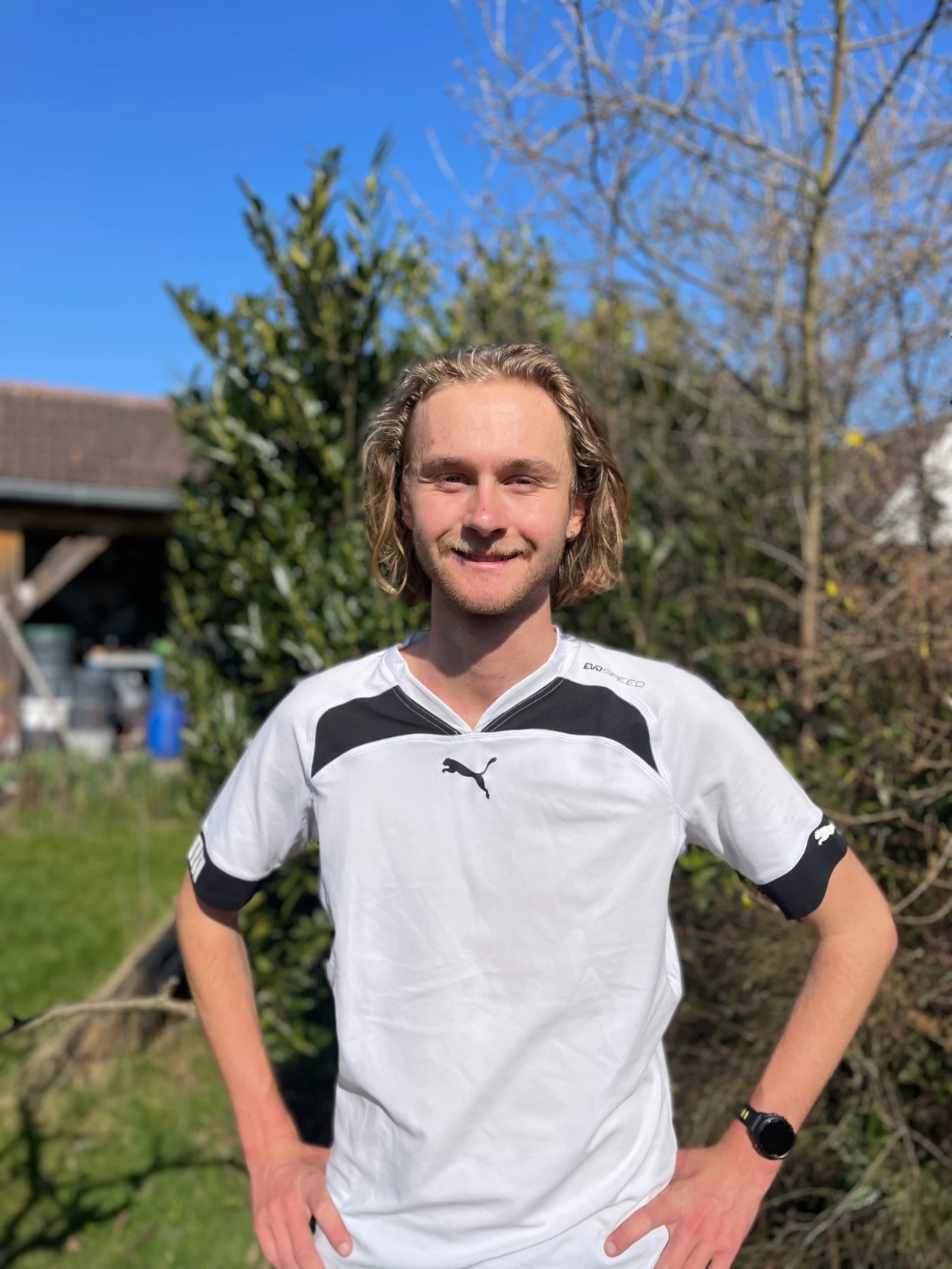 Packt mit an: Darius Wille wird den Halbmarathon erst laufen und dann abbauen.