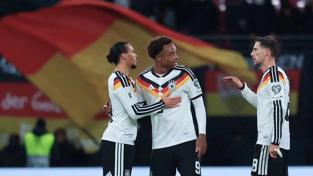 Leichtes Spiel: Leroy Sané, Assan Ouédraogo und Leon Goretzka (v. l. n. r.) besiegten die Slowakei 6:0.