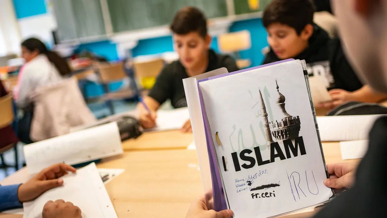 Religionsstunde: Islamunterricht an der Frankfurter Ernst-Reuter-Schule