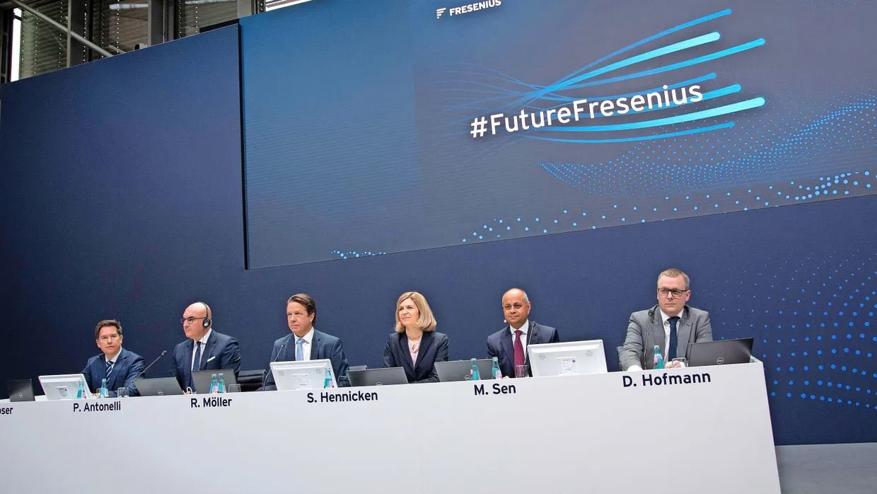 Medizinpersonal: Fresenius-Vorstände und der Kommunikationschef auf der Bilanzpressekonferenz