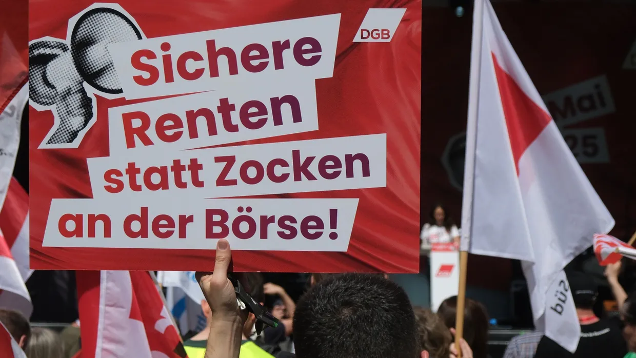 Sind anders als ihre schwedischen Gewerkschaftskollegen nicht von den Renditen am Kapitalmarkt überzeugt: DGB-Veranstaltung in Sachsen