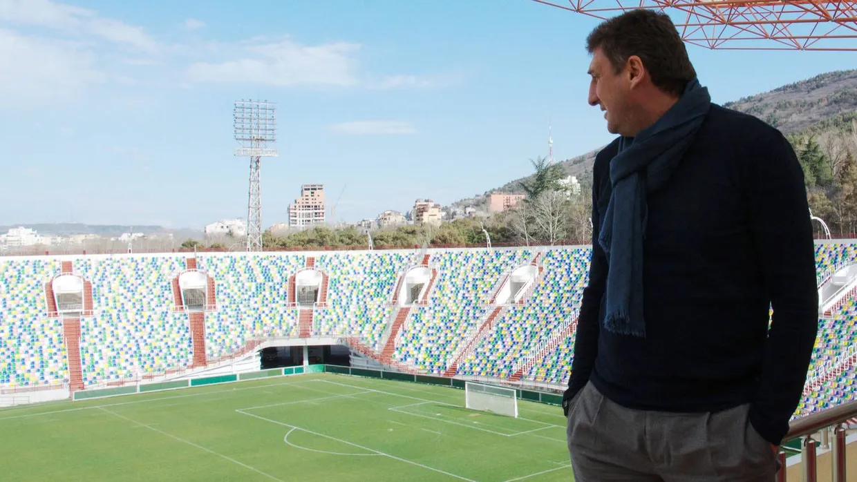 Blick ins Mikheil-Meskhi-Stadion in Tiflis: Kachaber Zchadadse