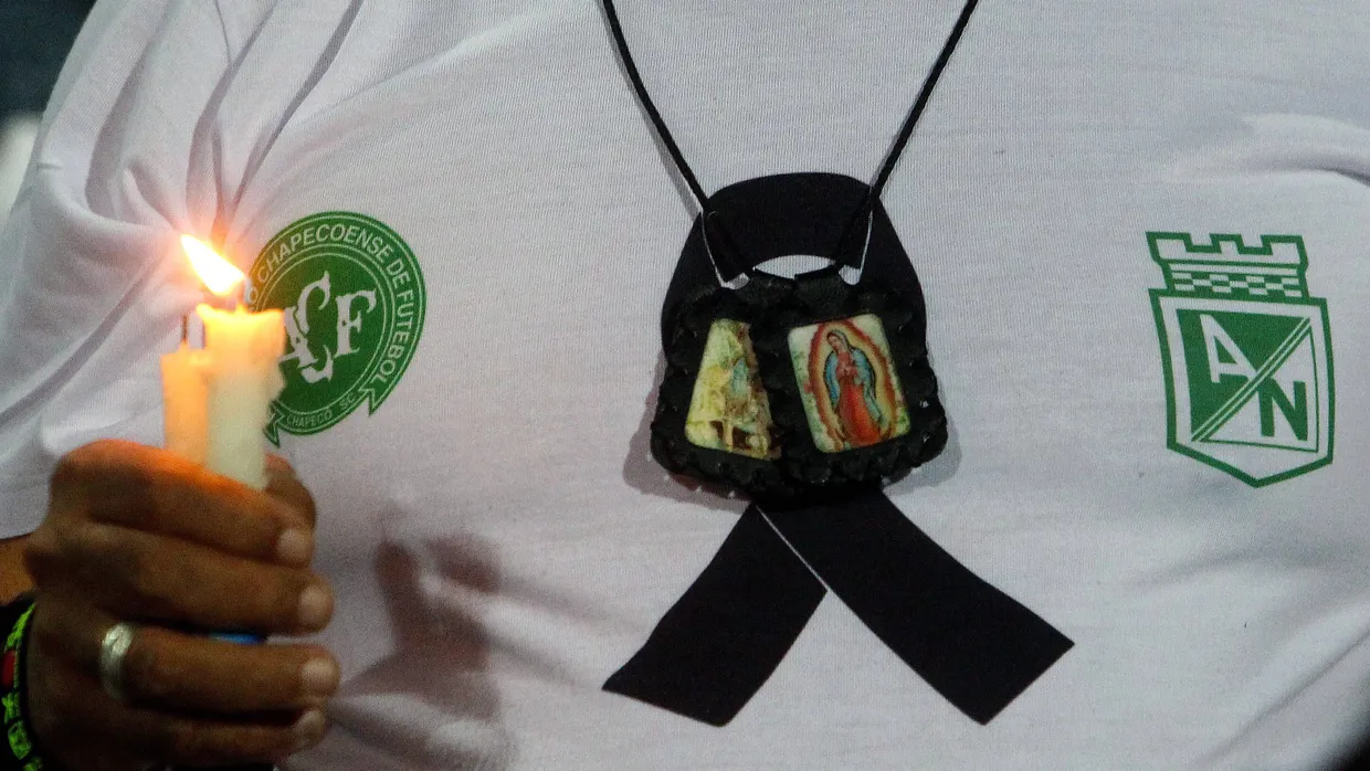 Nicht nur die Fans von Chapecoense trauern um die Todesopfer des Flugzeugabsturzes.