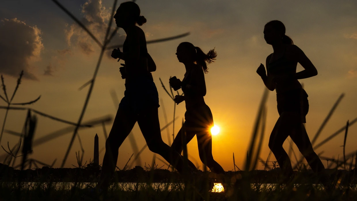 Am Abend noch mal joggen gehen? Viele kostet das einige Überwindung.