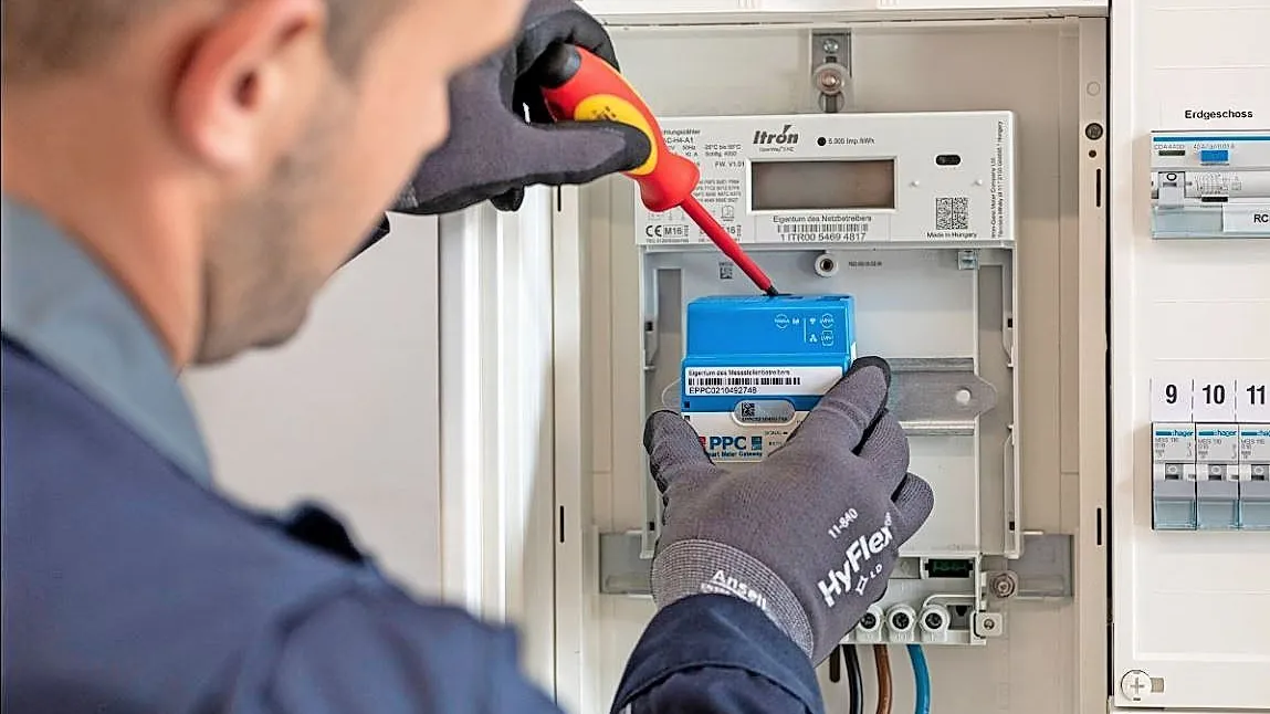 Ein kleiner Schritt für den Elektriker: Einbau eines Smart Meter Gateways